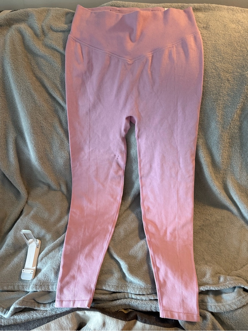 PINK Victoria's Secret Winter Seamless Classic Leggings - BNWT/ WITH FLAW